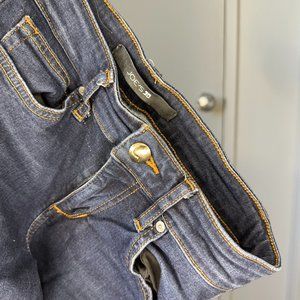 Joe's Jeans - Deep Blue Denim Stretchy Skinny Jeans - Size 25